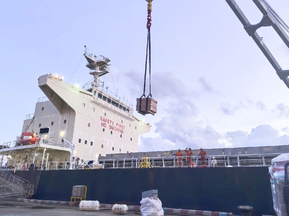 以“半年紅”沖刺“全年勝”丨省外供公司：聚焦核心業(yè)務(wù)突破，精準(zhǔn)賦能港口保障