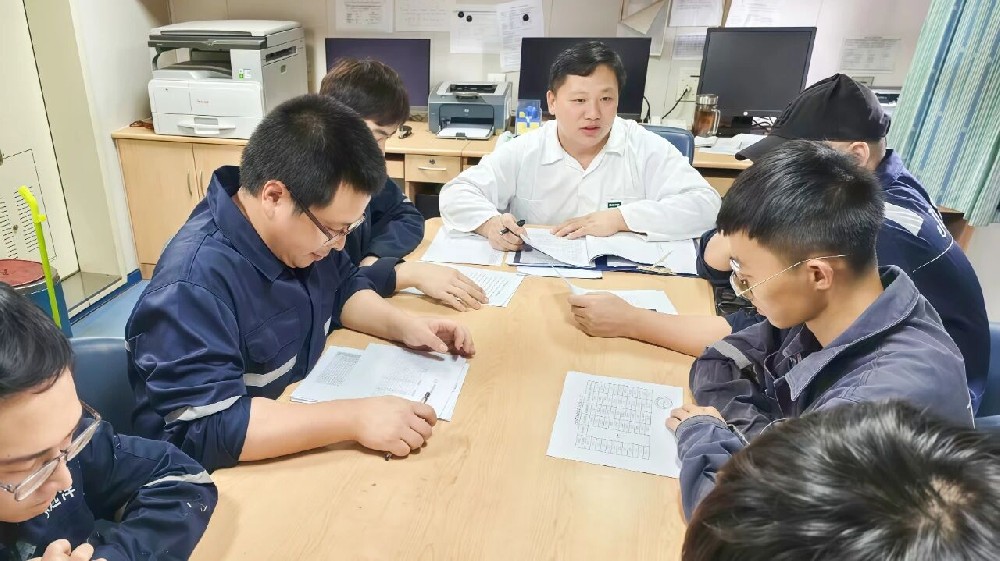 全力沖刺四季度丨江蘇遠洋所屬船員公司錨定目標(biāo)按下“加速鍵”