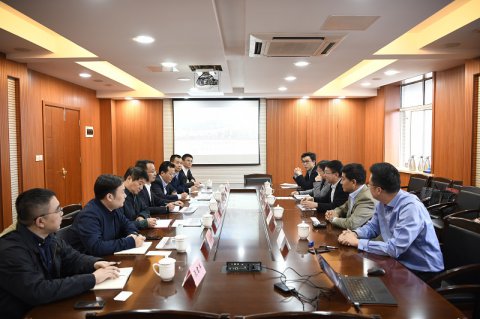 中船保來(lái)我司進(jìn)行保險(xiǎn)業(yè)務(wù)交流